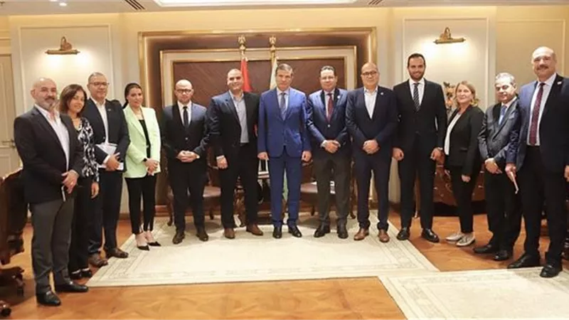 وزير الزراعة يجتمع مع أعضاء الغرفة التجارية الالمانية لبحث التعاون