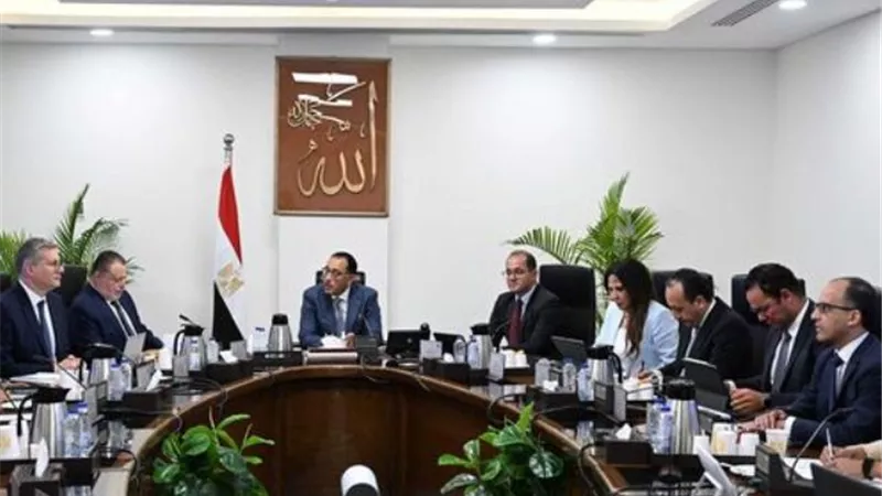 الحكومة: السماح بتصدير حصة من الإنتاج الجديد للغاز لسداد المستحقات المطلوبة