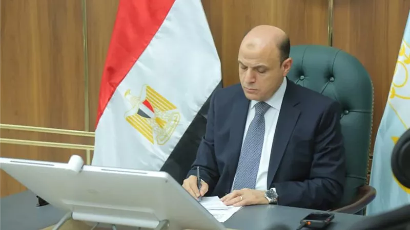 محافظ كفرالشيخ: تحرير 9 محاضر لمخالفات تموينية ببلطيم
