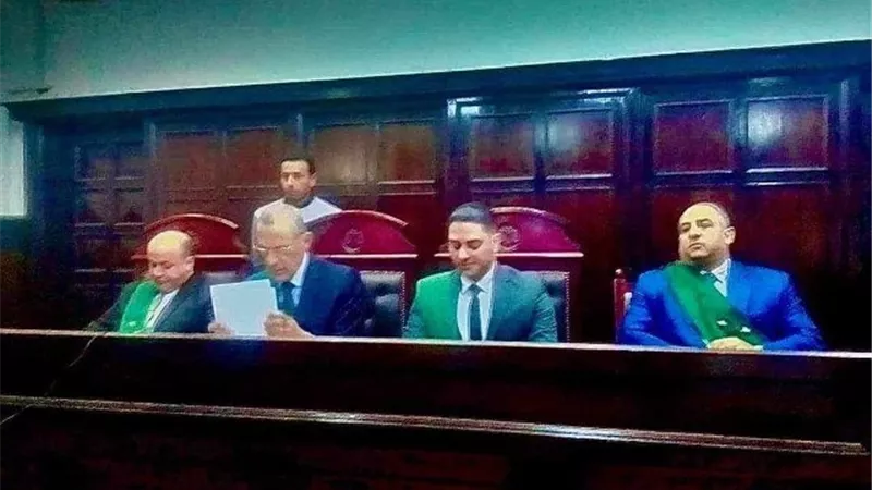 جنايات المنصورة تبرئ متهما من الإتجار بالمخدرات وتحيل رئيس المباحث للنيابة