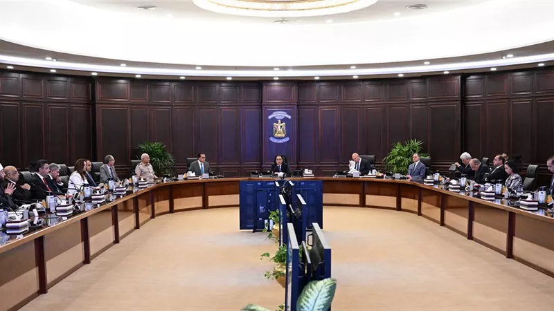 مدبولى يترأس الاجتماع الأسبوعي للحكومة بمدينة العلمين الجديدة