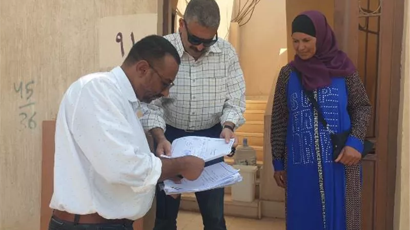 تسليم وحدات سكنية بديل العشوائيات بمنطقة الروضة بالغردقة