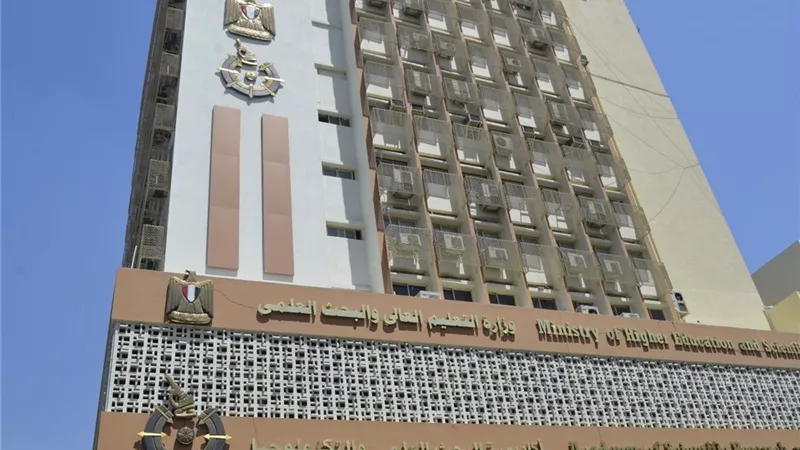 البحث العلمي تعلن عن محاضرات و فرص للتواصل مع الخبراء الدوليين