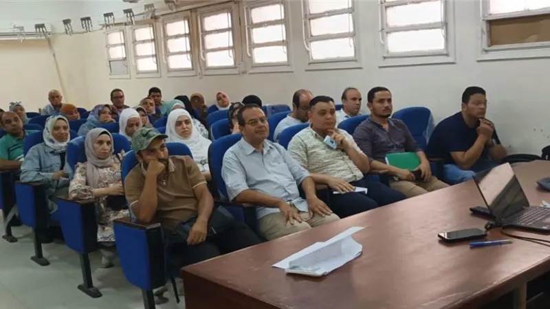 تنظم ورشة عمل لتوضيح تأثيره المتغيرات المناخية