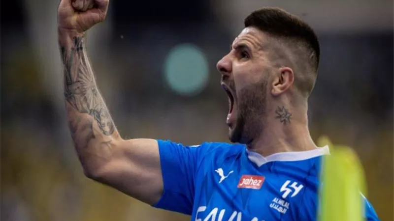 شاهد .. ميتروفيتش يسجل الثالث للهلال أمام ضمك