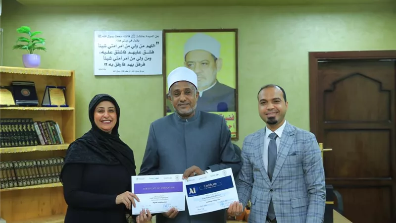 رئيس منطقة الأقصر الأزهرية يكرم مسئولى سفراء الأزهر بالمحافظة