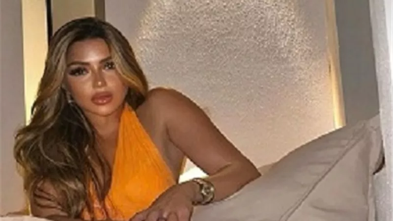 سارة سلامة تتصدر التريند بعد خطف الأنظار بجلسة تصوير