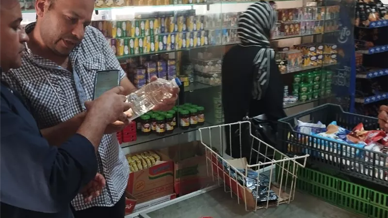ضبط أغذية فاسدة في حملات تموينية بالإسماعيلية