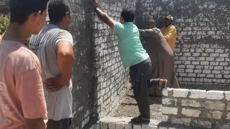 إزالة 7 تعديات فى المهد بمركزى ايتاى البارود وكوم حمادة
