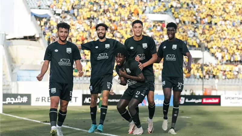 بالفيديو .. أخطر فرص زد أمام بيراميدز فى الشوط الأول لنهائى الكأس