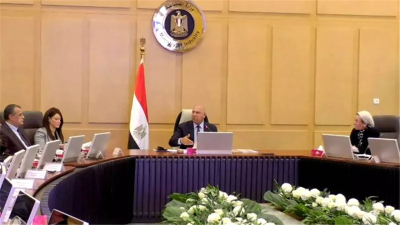 الصناعة تُعلن إطلاق المرحلة الأولى من منصة مصر الصناعية وتكشف عن عددًا من الخدمات للمستثمرين
