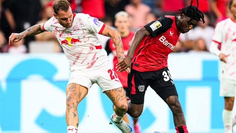 باير ليفركوزن يخسر أمام لايبزيج 2-3 في الدوري الألماني