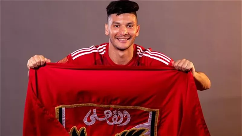 أشرف داري: جماهير الأهلي لها مفعول السحر.. وأحلم بلقب الصخرة