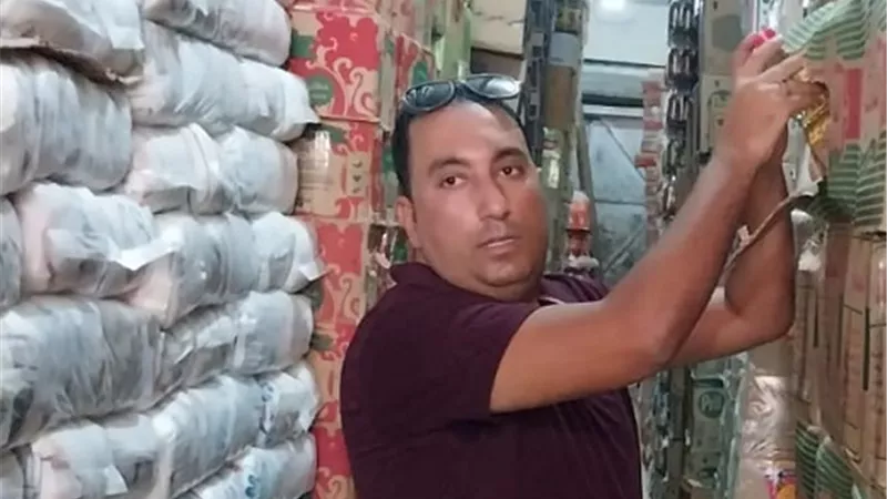 مصادرة اطعمةومشروبات فى حملات علي المحلات بالقنطرةغرب