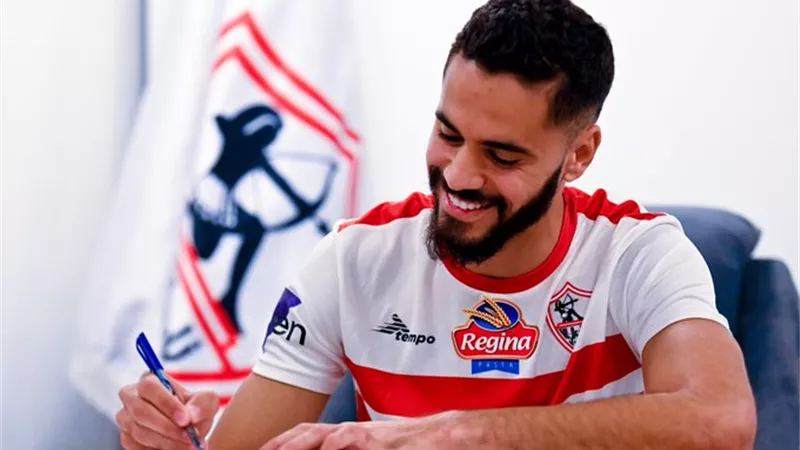 المغربي محمود بنتايك يصل معسكر الزمالك في برج العرب