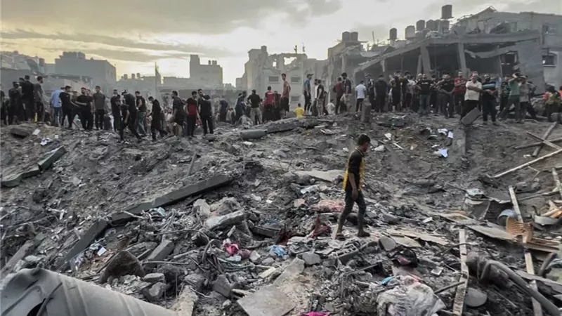 ثلاثة شهداء فى قصف الاحتلال مخيم جباليا