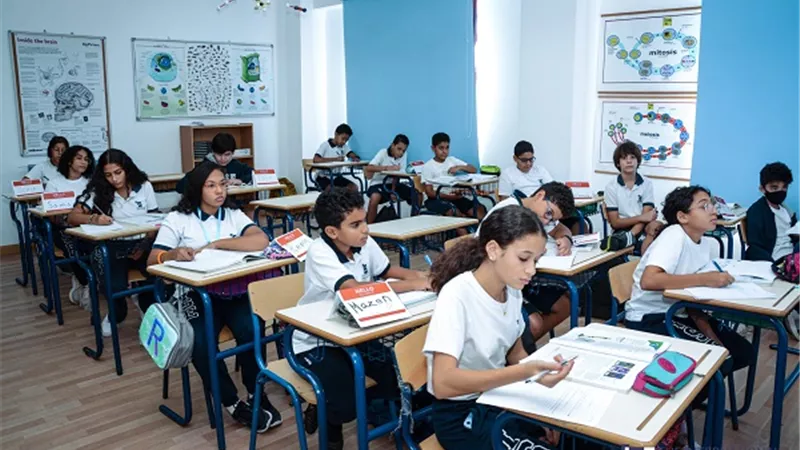 طلاب المدارس الدولية