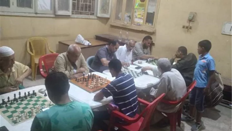 دورة للرواد فى الشطرنج بمركز شباب ادفو باسوان