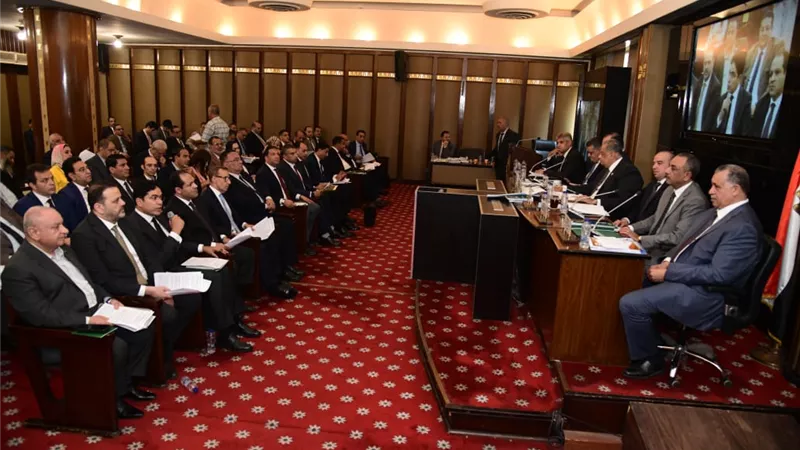 استكمال مناقشة مشروع قانون الإجراءات الجنائية بحضور نقيب المحامين