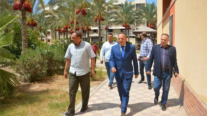 رئيس جامعة دمياط يتفقد أعمال صيانة المدينة الجامعية للبنات