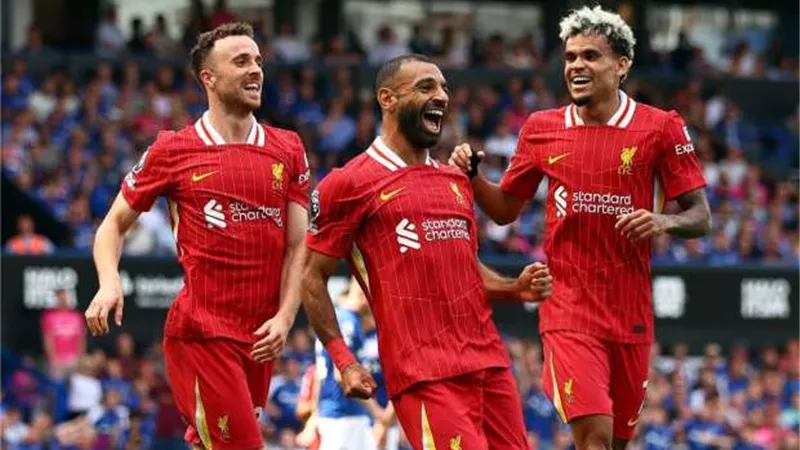 صلاح يقود هجوم ليفربول لمواجهة مانشستر يونايتد