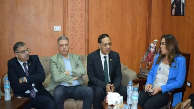 حجازي يطالب وزير التنمية المحلية بزيادة ميزانية مخصصات شبرا الخيمة