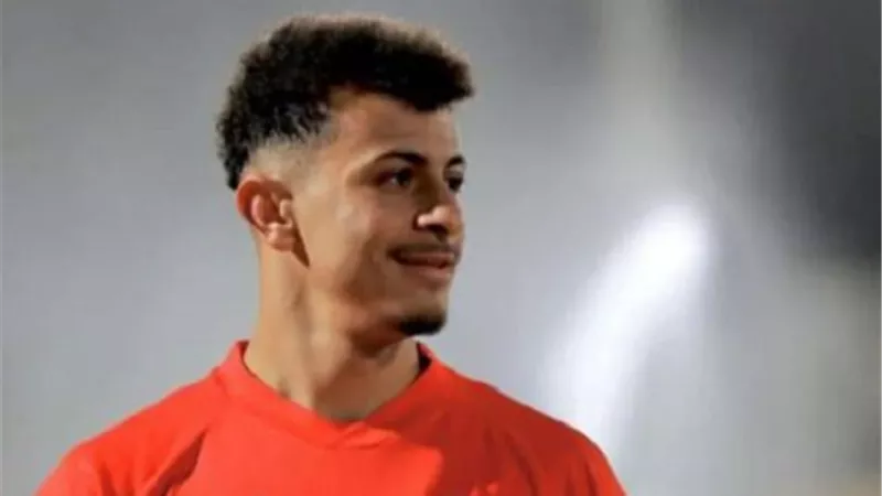 عمر الساعي يوقع عقود إنتقاله لصفوف الأهلي لمدة 5 سنوات