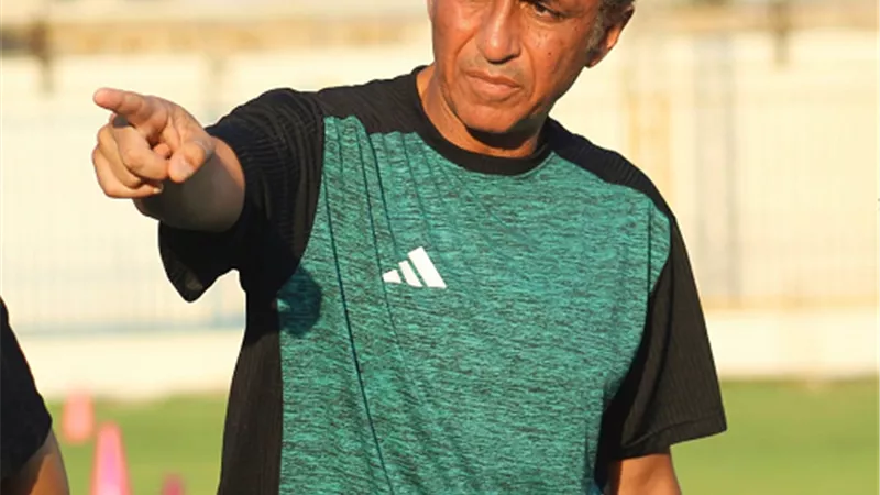 مالية كفرالزيات يضم احمد الدماطى مدافع دكرنس