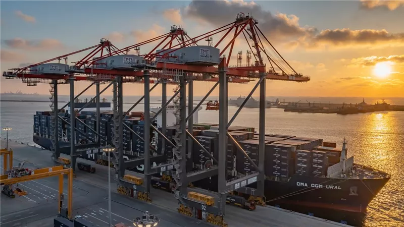 تداول 6.1 مليون طن بضائع بميناء الاسكندرية خلال شهر