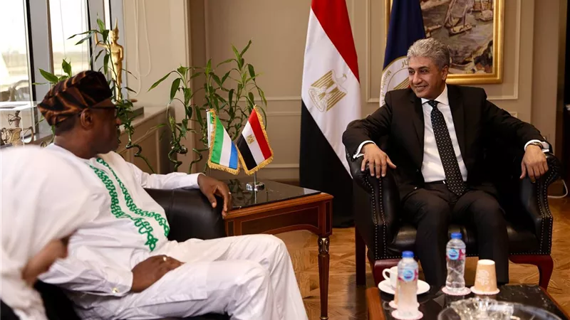 وزير السياحة يبحث مع سفير سيراليون أوجه التعاون المستقبلية