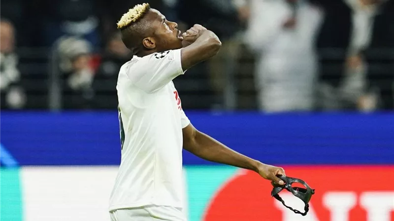 الدوري السعودي يحسم مصير التعاقد مع أوسيمين
