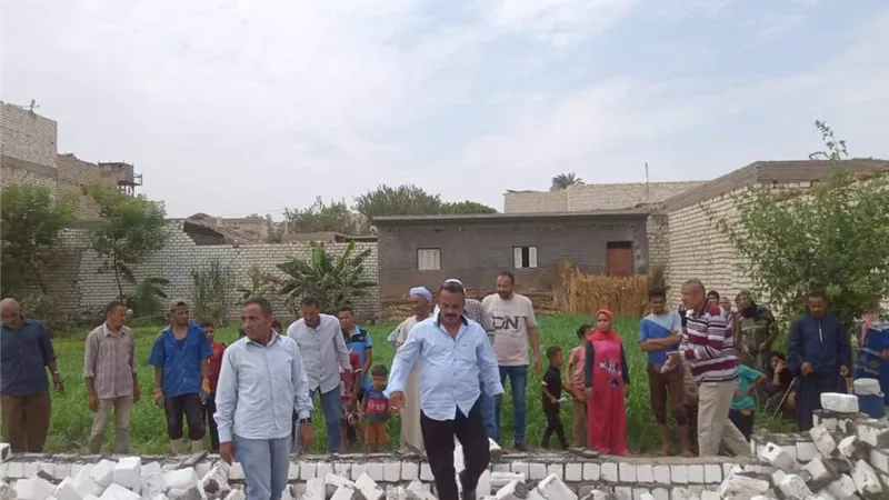 ازالة 37 حالة تعدي على الاراضى الزراعية بمراكز المنيا