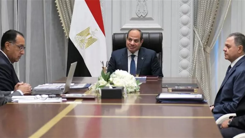 الرئيس السيسى يوجه بتكثيف العمل بالمشروعات فى مجال الطاقة المتجددة