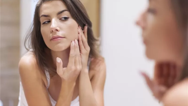 كيف يمكن للأطعمة منتهية الصلاحية اصلاح بشرتك ؟