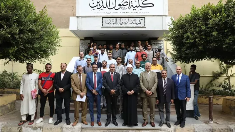 رئيس جامعة الأزهر يشهد انطلاق فعاليات دورة إعداد الداعية المعاصر
