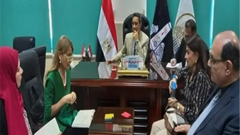 مدير المكتب الإقليمي لليونسكو تزور كلية الآثار بجامعة عين شمس