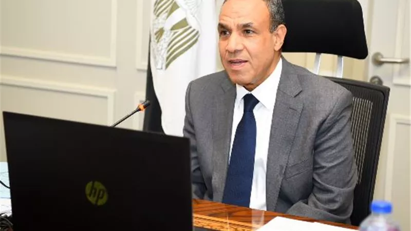وزير الخارجية يعقد اجتماعا افتراضيا مع البعثة الدائمة في جنيف