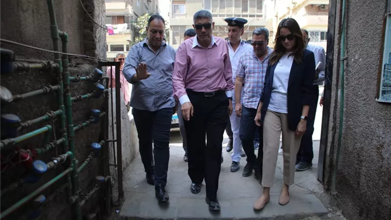 محافظ الجيزة : رصف شوارع داخلية بالانترلوك بالعجوزة والعمرانية