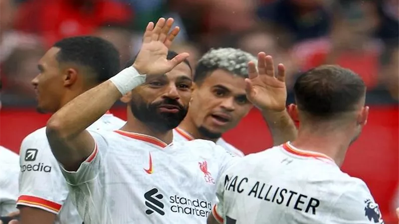 نجم ليفربول: رحيل محمد صلاح سيؤلمنا كثيرا
