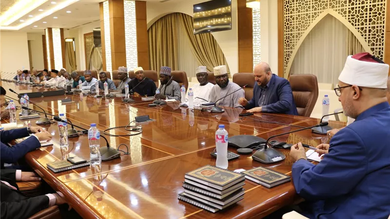 وفد من علماء السودان والنيجر فى زيارة رسمية لمفتي الجمهورية