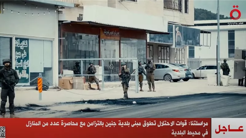 قوات الاحتلال تطوق مبنى بلدية جنين