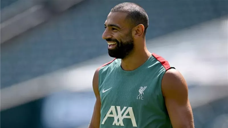 كريس سوتون يهاجم ليفربول بسبب تجاهل ملف التجديد مع صلاح