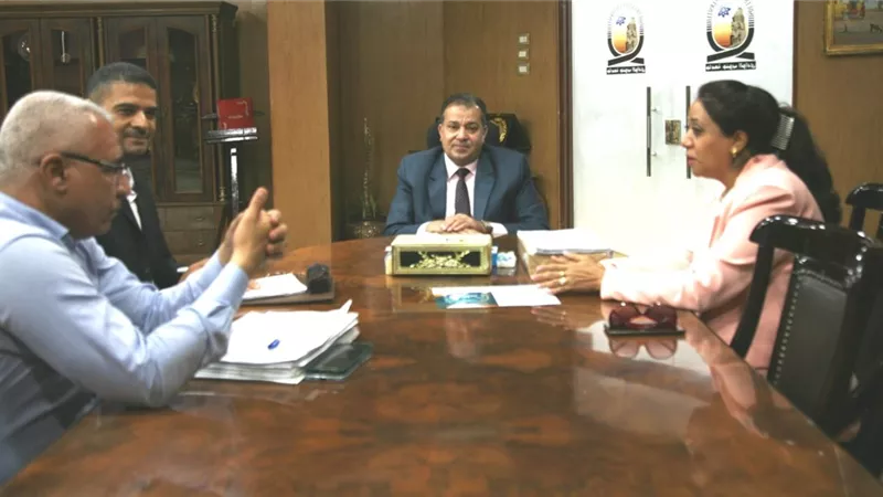رئيس جامعةجنوب الوادى يتابع مشروعات تطوير البنية التحتية بالجامعة