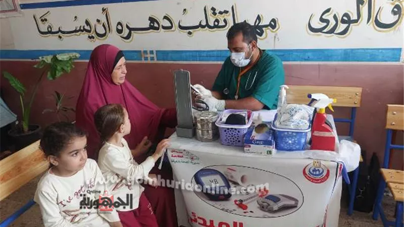 علاج ١٠٣١ مواطنا بالمجان في قافلة طبية بدمياط