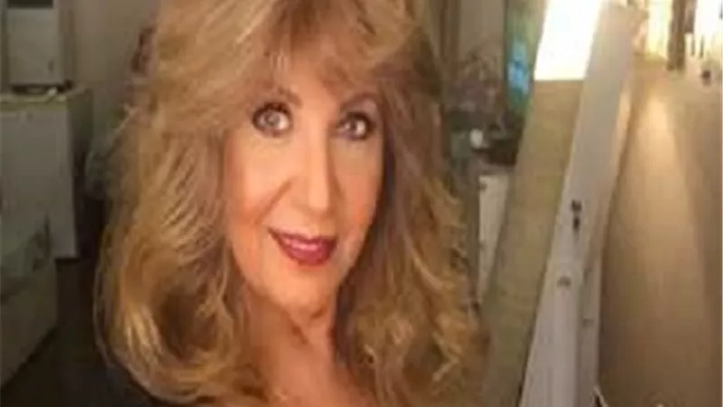 سميرة صدقي:أنا عصامية ومش محتاجه راجل بحياتي وأرفض الزواج من جديد