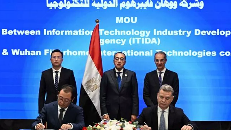 مدبولي يشهد توقيع 5 مذكرات تفاهم لتعزيز التعاون بين مصر والصين