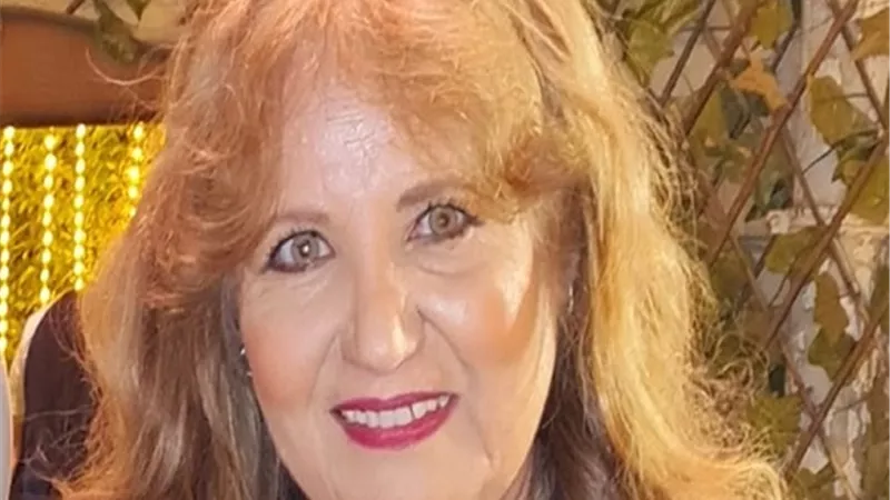 سميرة صدقي تكشف حقيقة خلافها مع محيي إسماعيل.. حضني وخرج عن النص