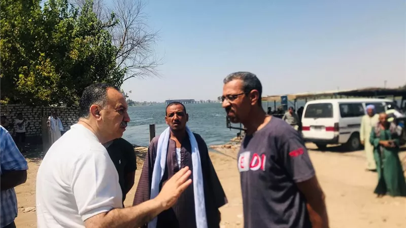محافظ أسيوط يتفقد مرسى العبارات النهرية بأبوتيج