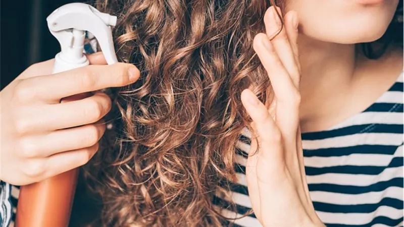 6 أنواع لـ مثبت الشعر .. تعرف عليها