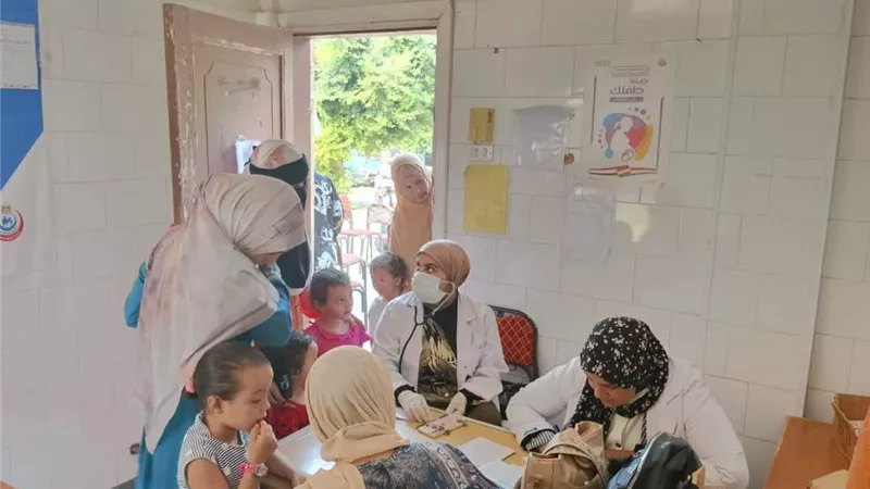 قافلة طبية جامعيه لقرية شريف باشا ببنى سويف